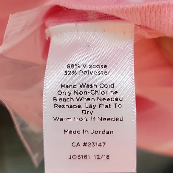 Talbots Sleeveless Sweater - NWT Petite Med. - Picture 4 of 4